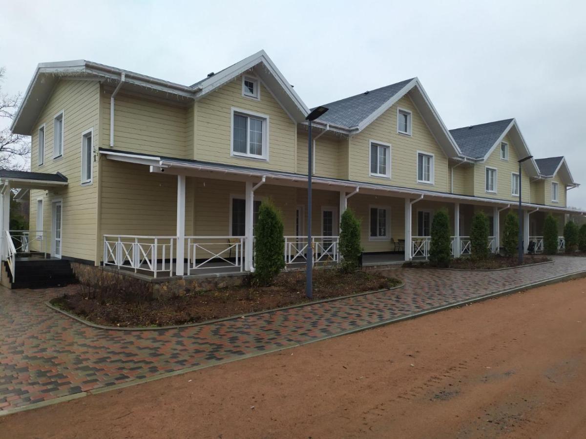 Загородный отельный комплекс Бреч Resort&Spa Gurinovka Staraya Экстерьер фото