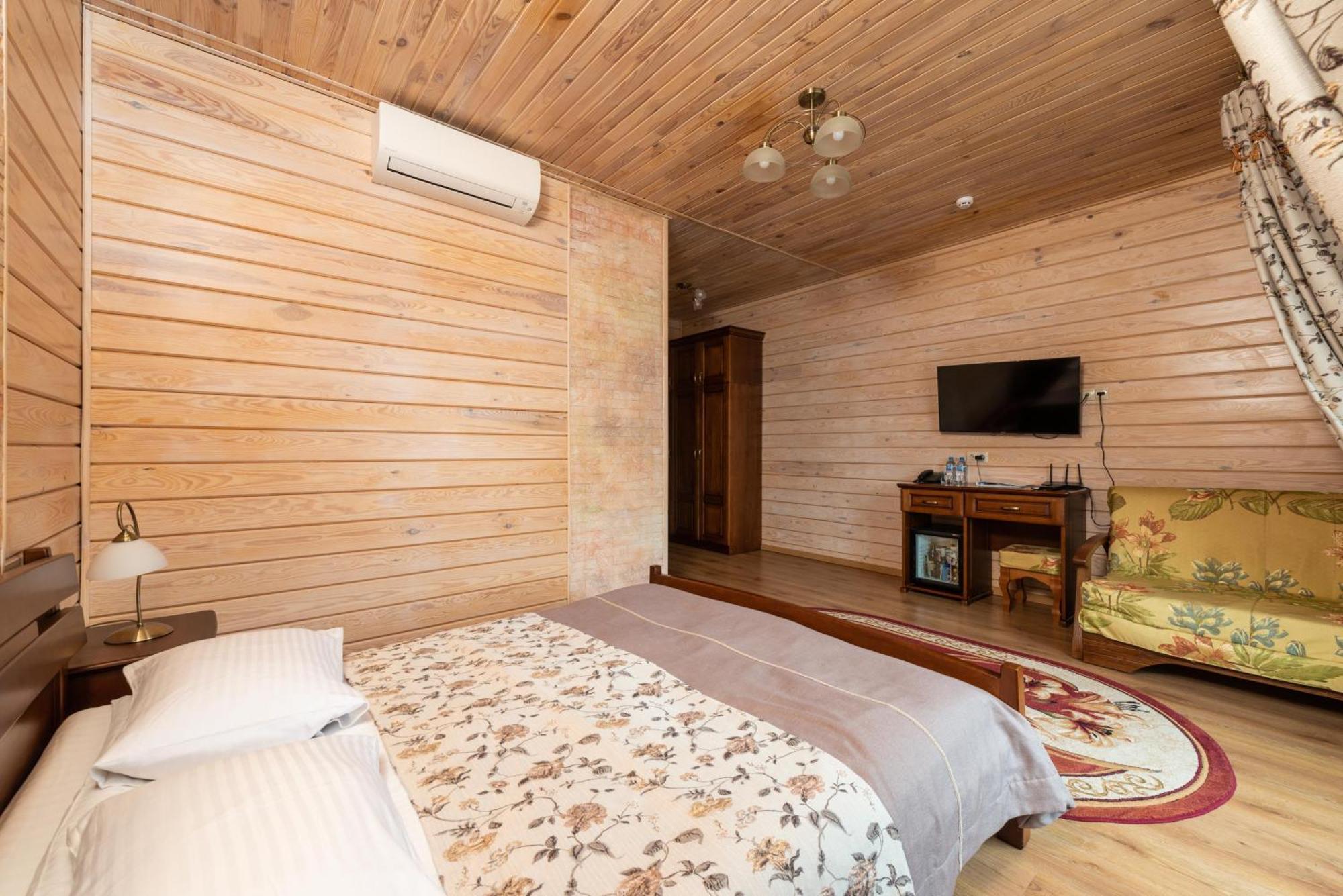 Загородный отельный комплекс Бреч Resort&Spa Gurinovka Staraya Экстерьер фото