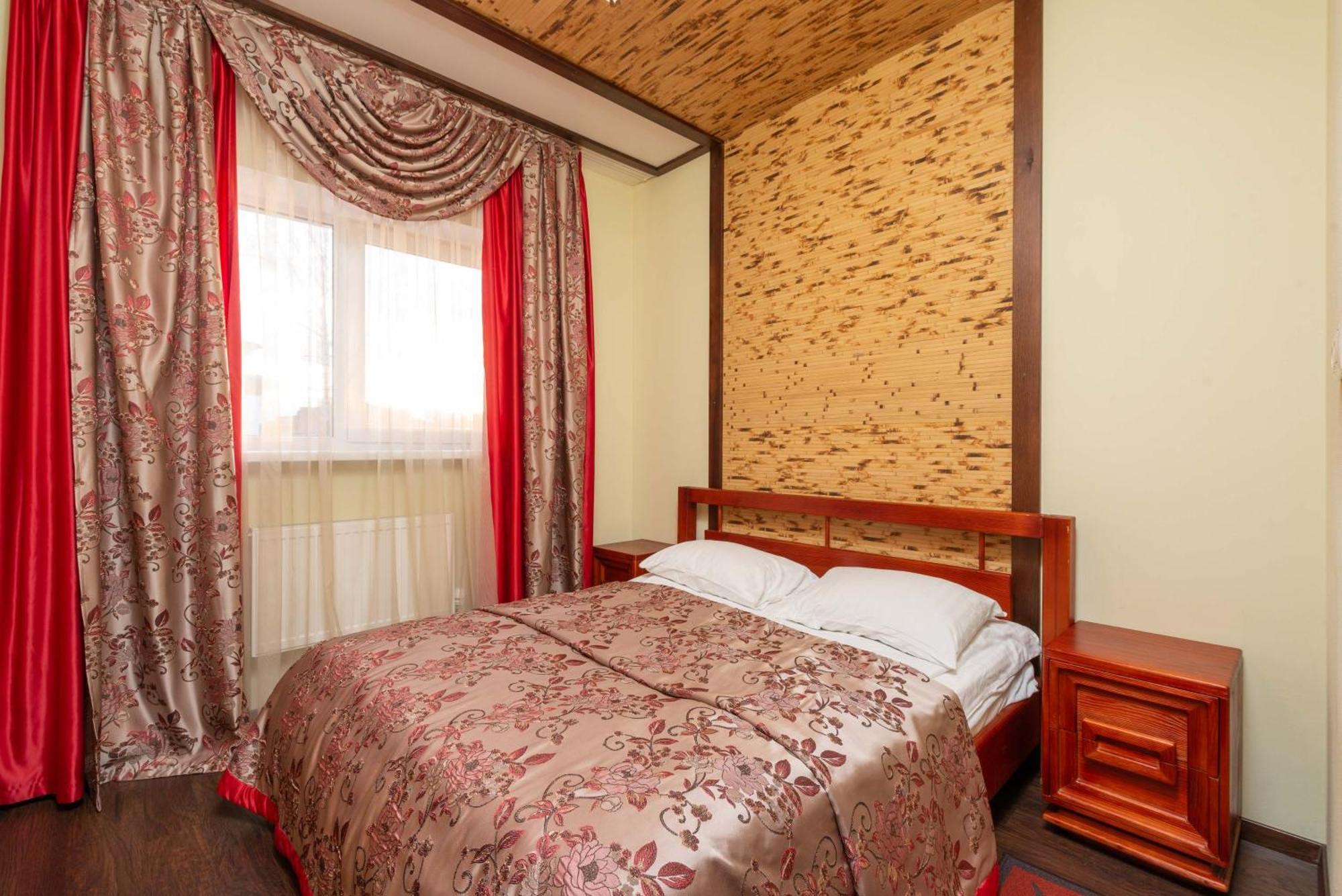 Загородный отельный комплекс Бреч Resort&Spa Gurinovka Staraya Экстерьер фото