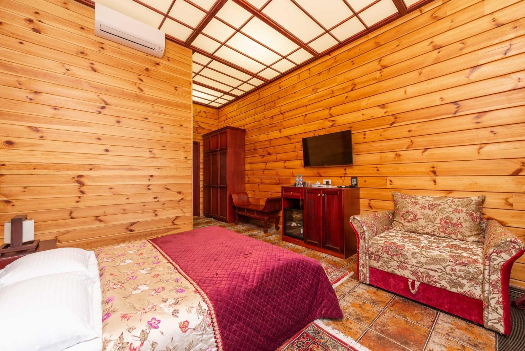 Загородный отельный комплекс Бреч Resort&Spa Gurinovka Staraya Экстерьер фото