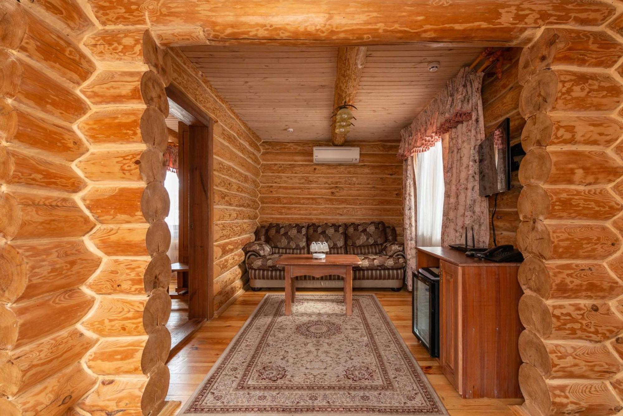 Загородный отельный комплекс Бреч Resort&Spa Gurinovka Staraya Экстерьер фото