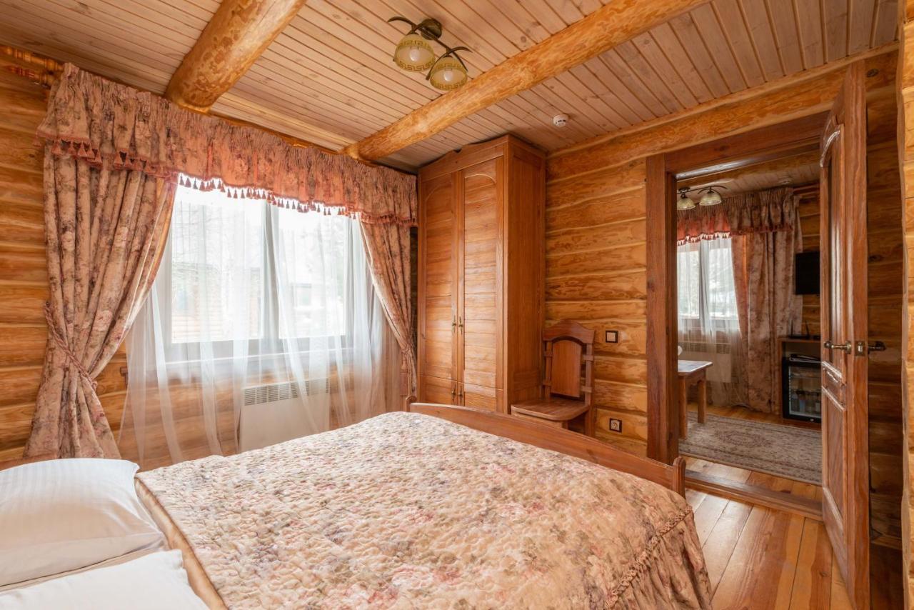 Загородный отельный комплекс Бреч Resort&Spa Gurinovka Staraya Экстерьер фото