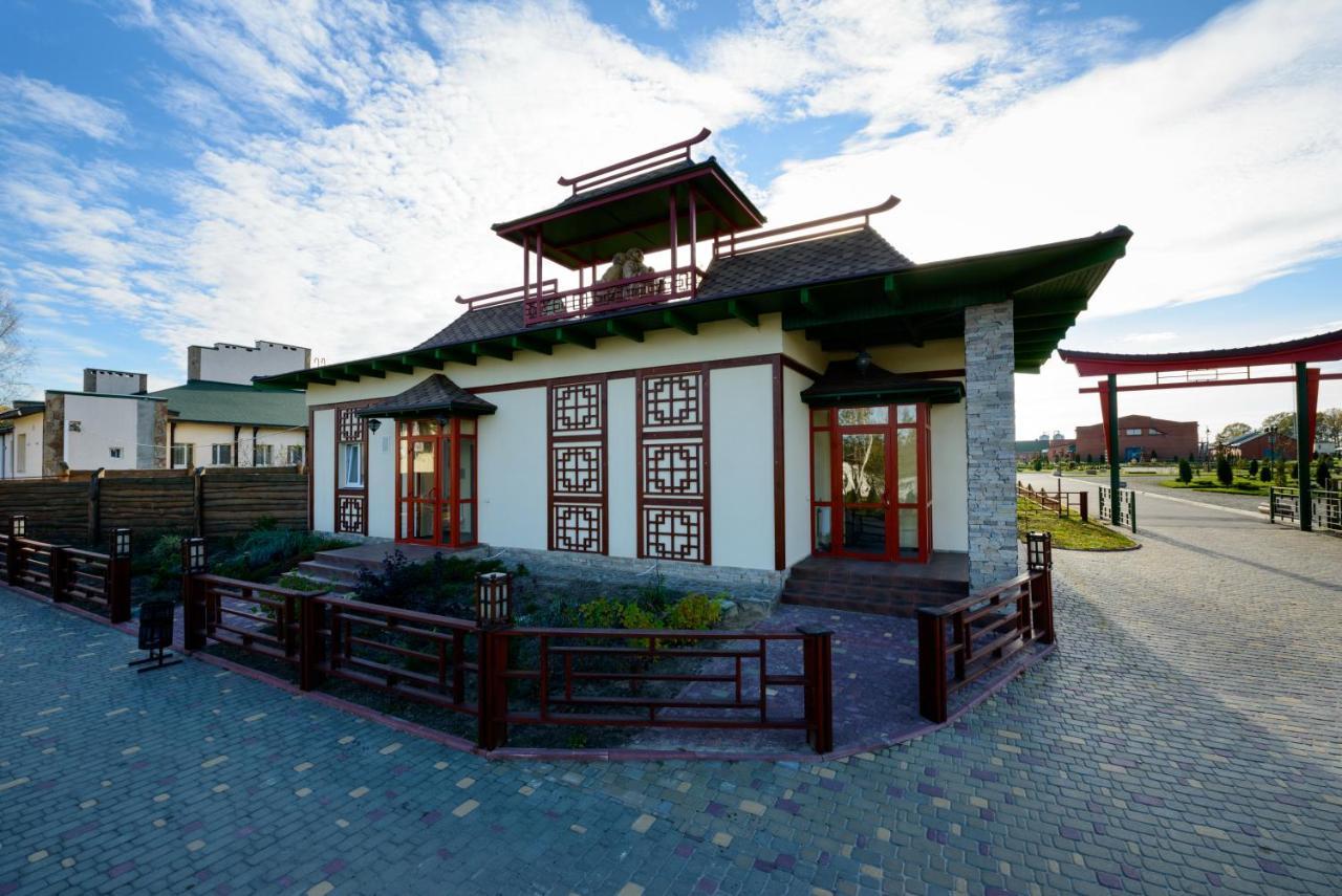 Загородный отельный комплекс Бреч Resort&Spa Gurinovka Staraya Экстерьер фото